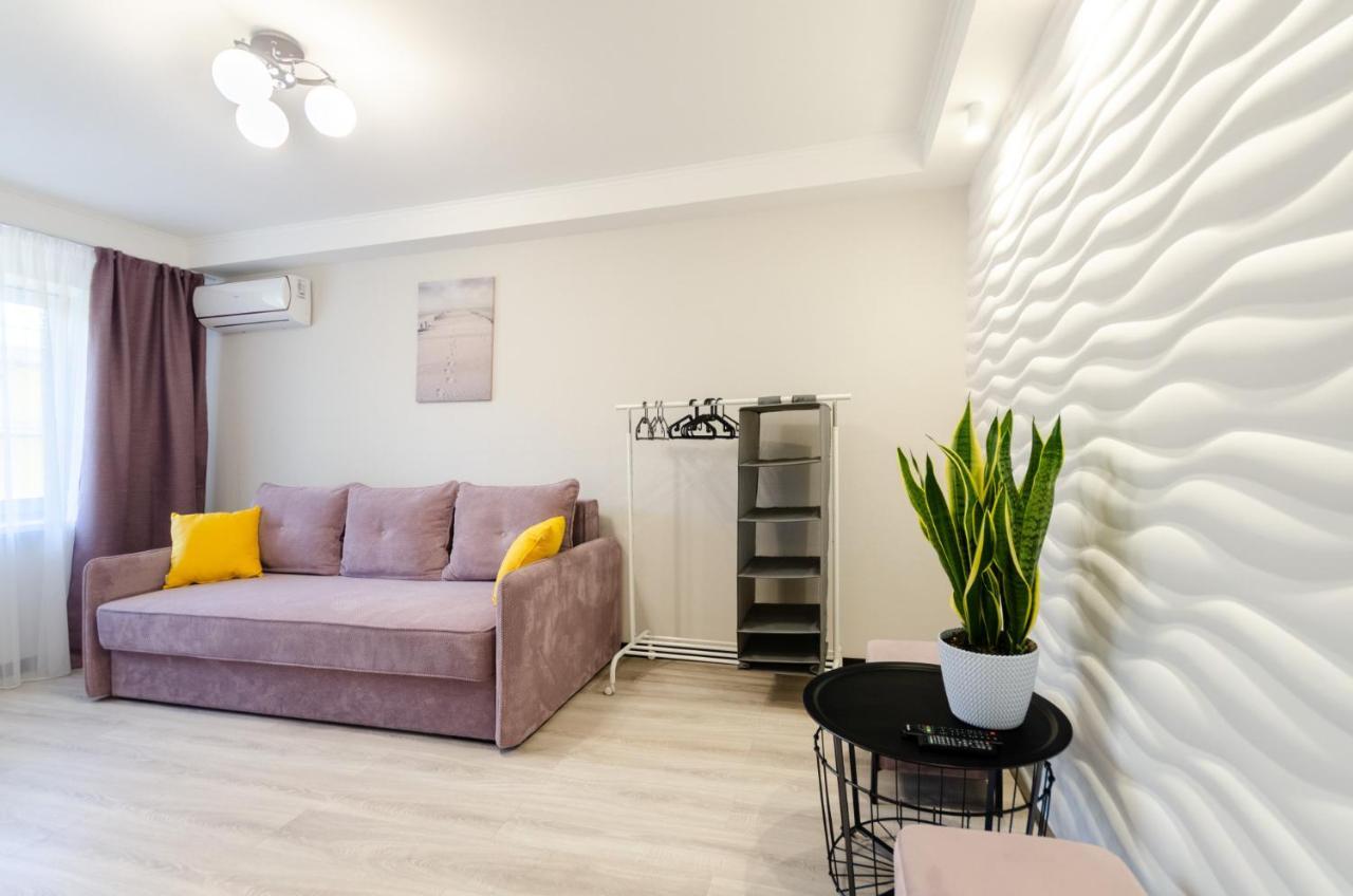 Artal Apartment On Obolonskyi Avenue 16 Kiev Exterior foto