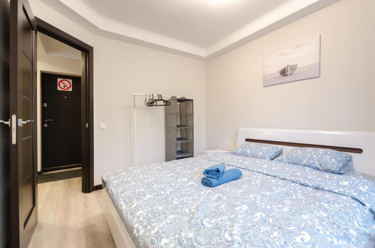Artal Apartment On Obolonskyi Avenue 16 Kiev Exterior foto