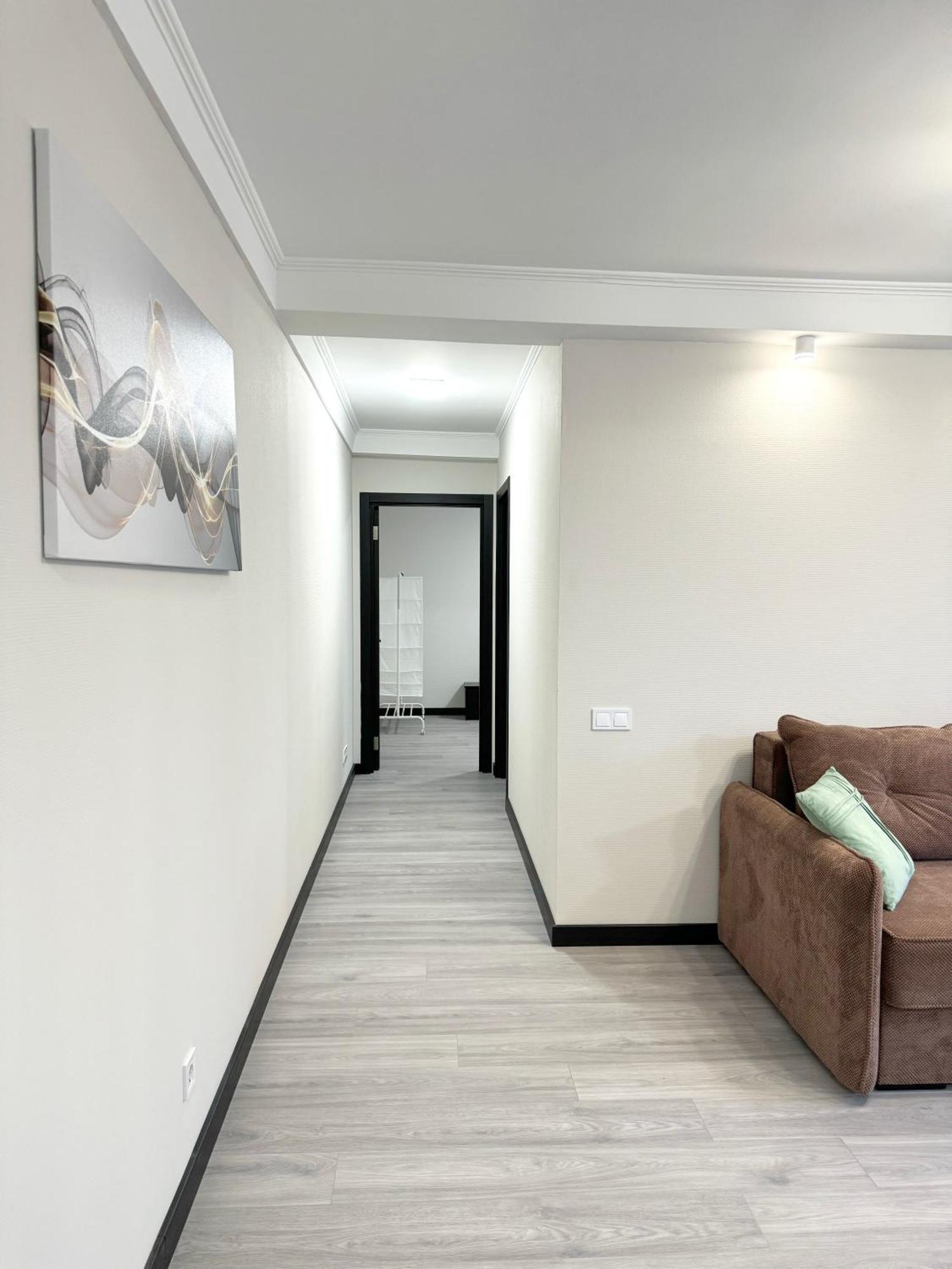 Artal Apartment On Obolonskyi Avenue 16 Kiev Exterior foto